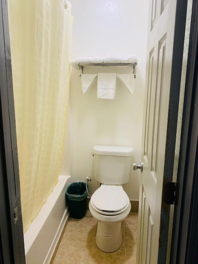 Relax Inn Motel Kountze Екстер'єр фото